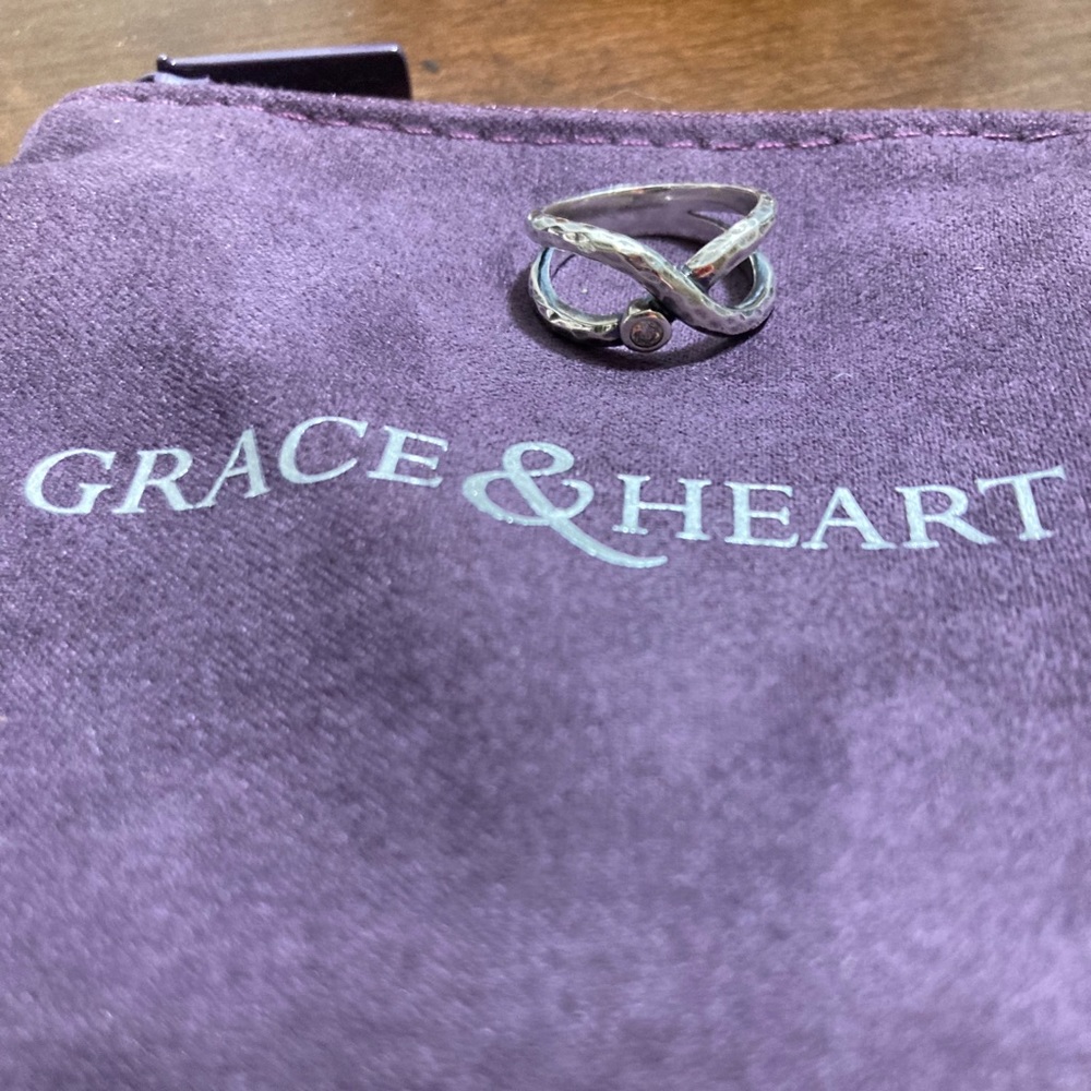 Grace & Heart Ring - Size 6